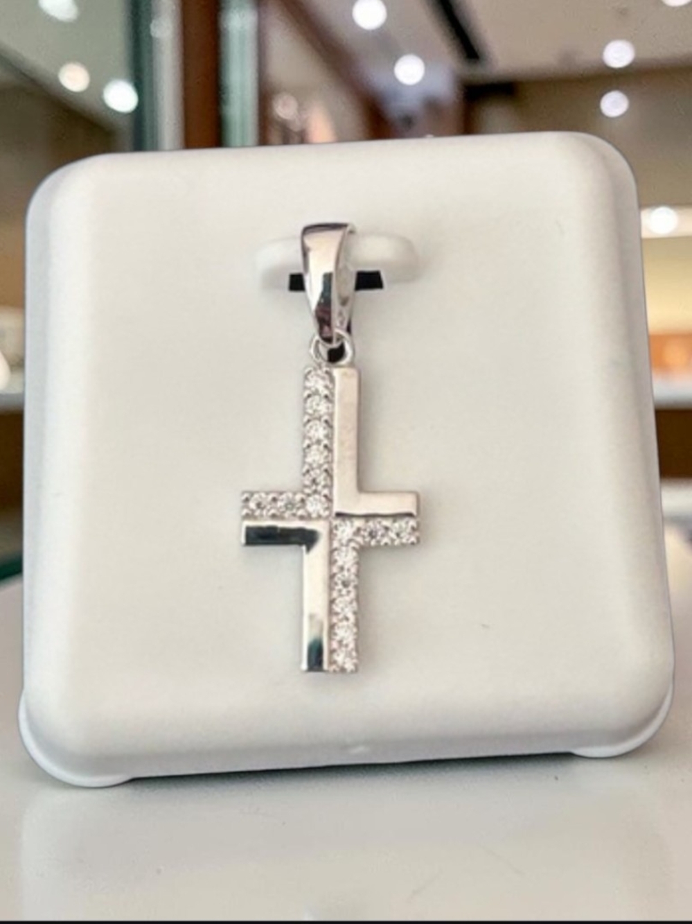 925 Moissainte 0.50 CTW Silver Cross Pendant
